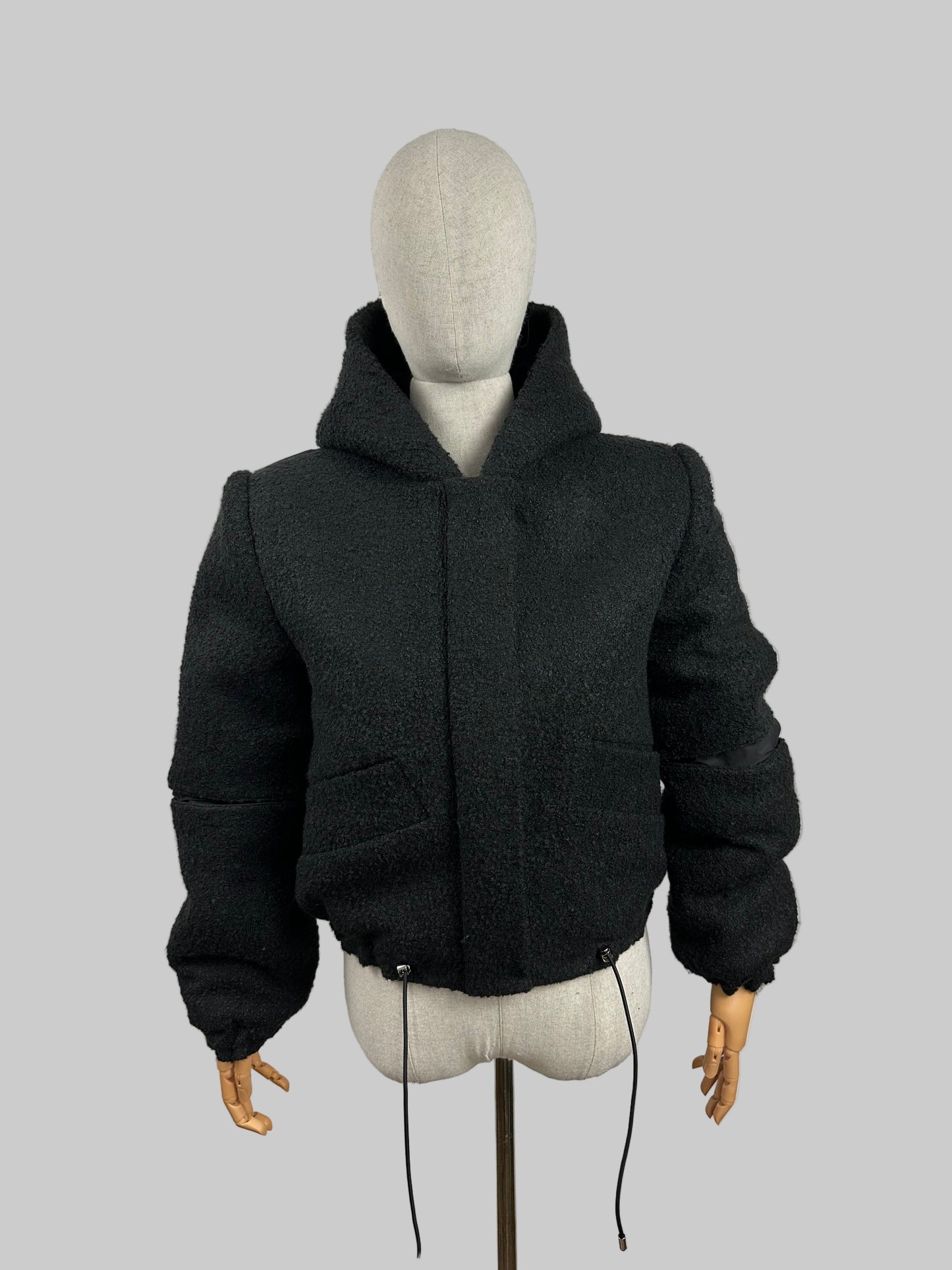 Bomber Noris Premium - Lana Bouclé Nero con Cappuccio