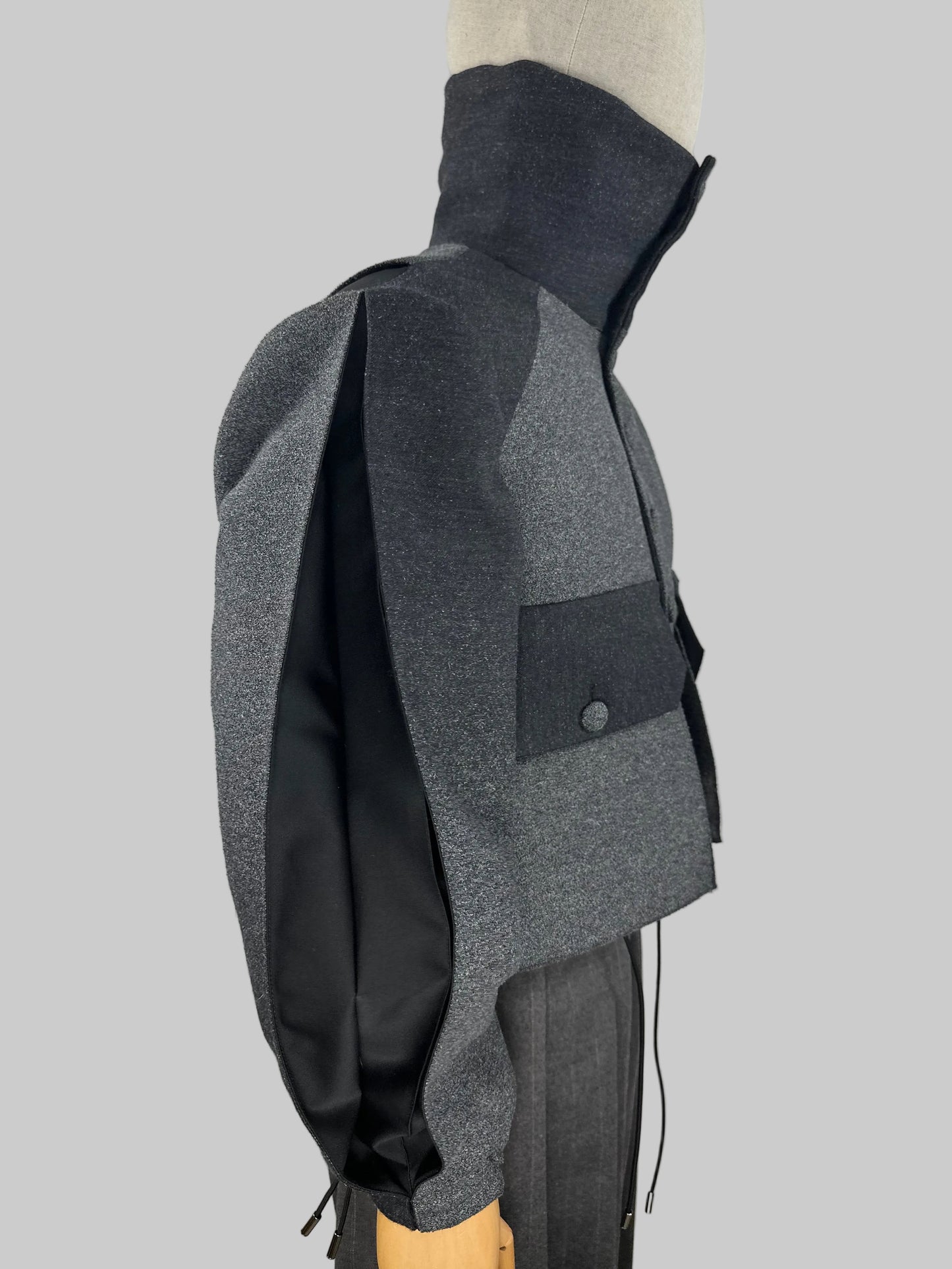 Manica a sbuffo al centro